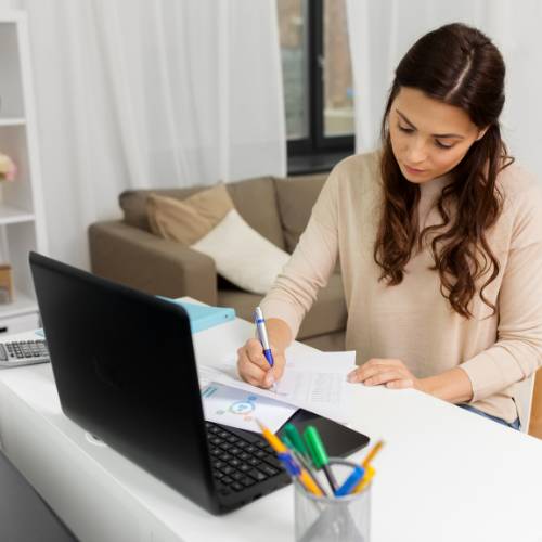 Bookkeeping For Small business In Australia 2 Bookkeeper managing business finances in Mackay