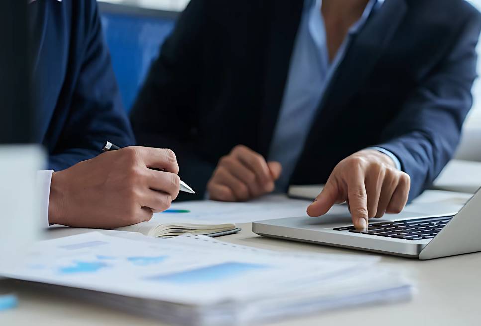 Bookkeeping Services in Brisbane by VNC Australia 1 Brisbane business owner consulting with VNC bookkeeper