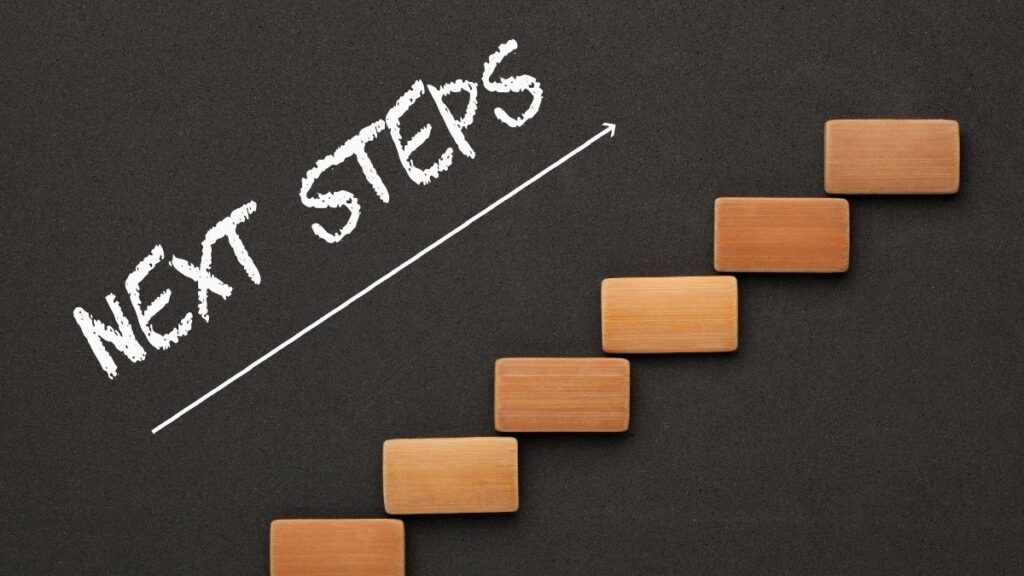 Steps showing progress in payroll compliance