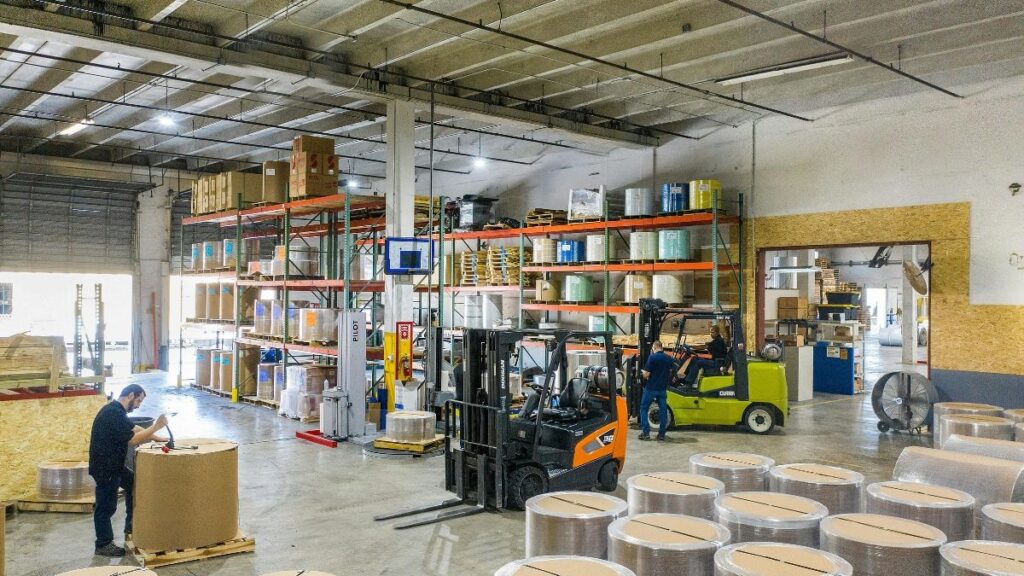 Warehouse storage racks and equipment for stock management tips